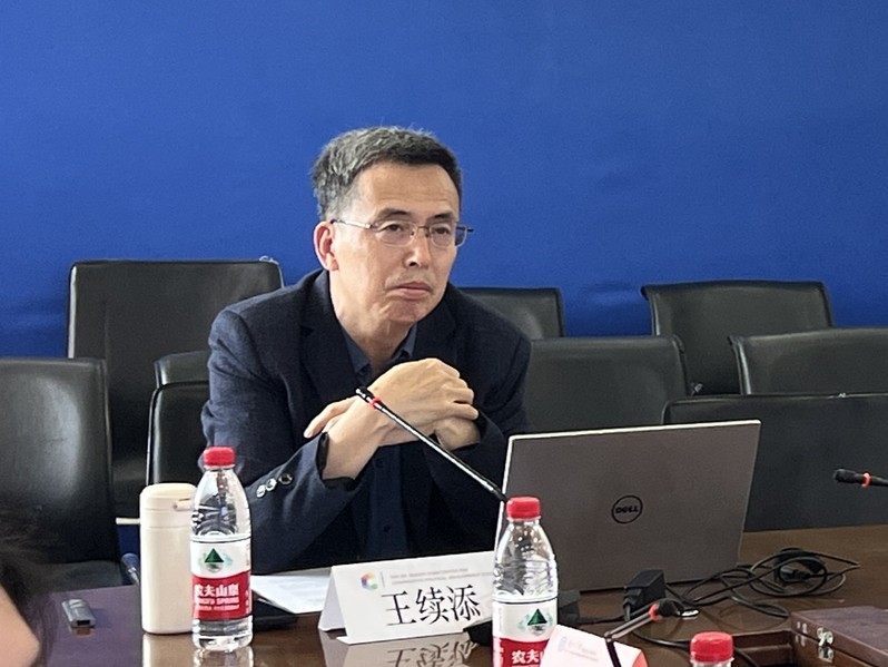 王续添教授主讲“从对象的‘历史...